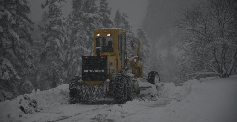 Kastamonu ve Samsun'da Karla Mücadele Devam Ediyor