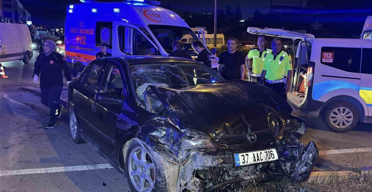 Kastamonu’da iki otomobil çarpıştı, 4 kişi yaralandı