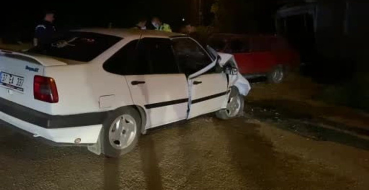 Kastamonu'da iki otomobilin çarpışması sonucu 8 kişi yaralandı