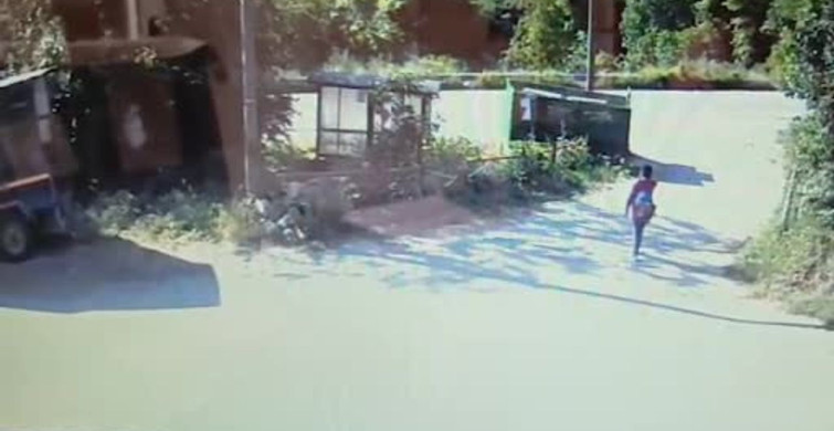 Kastamonu'da Kamyon Devrildi, Öğrenci Saniyelerle Kurtuldu