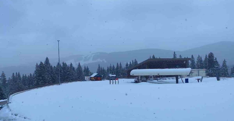 Kastamonu’da Kar Yağışı ve Fırtına Etkisini Sürdürüyor