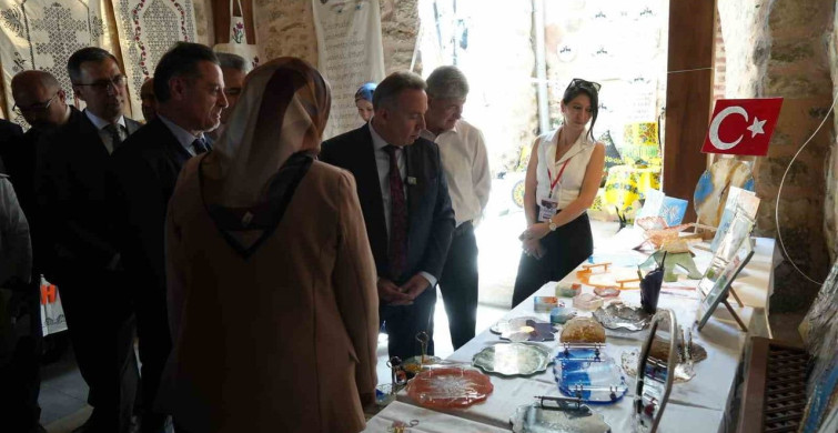 Kastamonu'da Öğrencilerin Eserleri Sergilendi