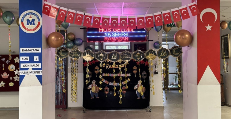 Kastamonu'da Okullar Ramazan İçin Süsleniyor