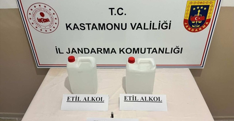 Kastamonu'da Ruhsatsız Silah ve Sahte İçki Operasyonu: Üç Gözaltı