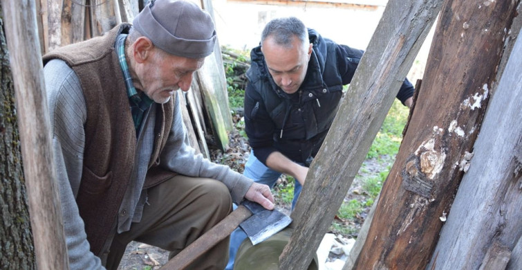 Kastamonu'da Salih Vural'dan Sandal Küreği Üretimi