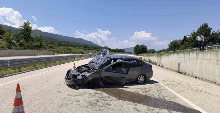 Kastamonu'da Trafik Kazası: İki Yaralı