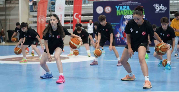 Kastamonu'da yaz spor okulları törenle başladı
