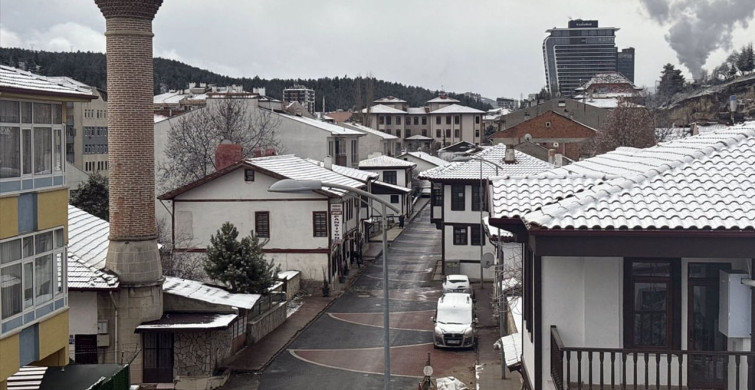 Kastamonu'da Yoğun Kar Yağışı Etkisini Gösteriyor