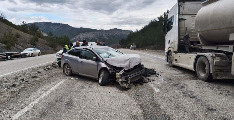 Kastamonu'daki Trafik Kazasında Eski Belediye Başkanı Yaralandı