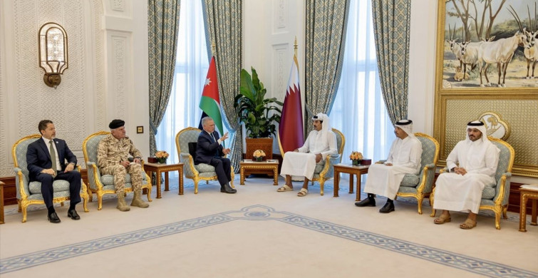 Katar Emiri ve Ürdün Kralı Doha'da Görüştü