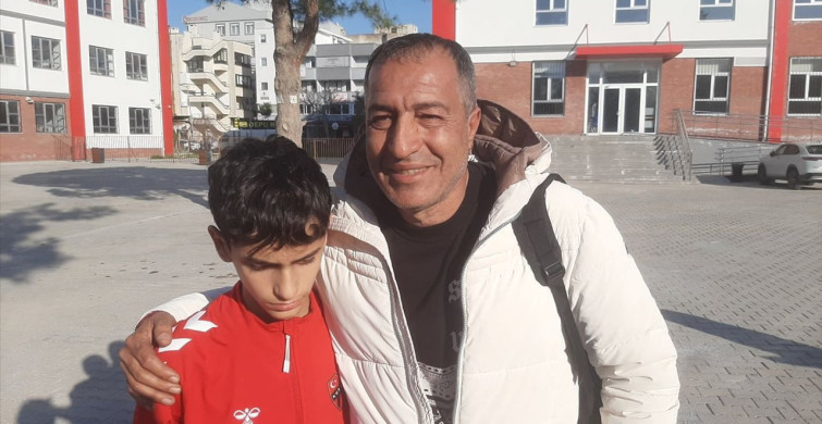 Katar'da Mahsur Kalan Kuşadası Küçükada Spor Kulübü Üyeleri Yurda Döndü