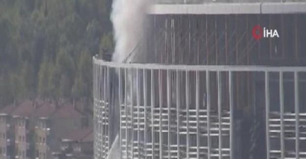 Kavacık'ta Üniversitede Çıkan Yangın Söndürüldü