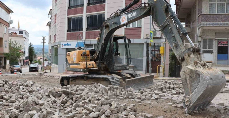 Kavak’ta ulaşımı rahatlatacak yol yenileme çalışması başladı