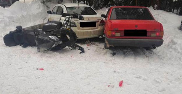 Kayak Merkezinden İlginç Kaza! Aralarına Daldı