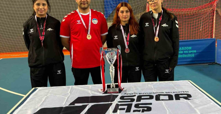 Kayseri Büyükşehir Belediyesi Spor A.Ş. kadın masa tenisi takımı 3. Lig’e yükseldi