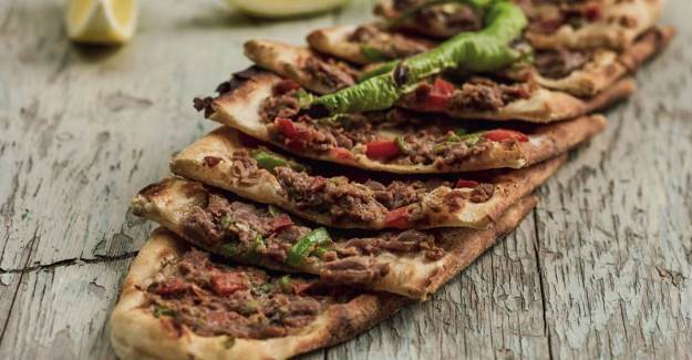 Kayseri Cıvıklı Pidesi Nasıl Yapılır? Kayseri Cıvıklı Pidesi Tarifi