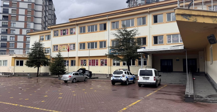 Kayseri Ortaokulunda Bıçaklı Kavga