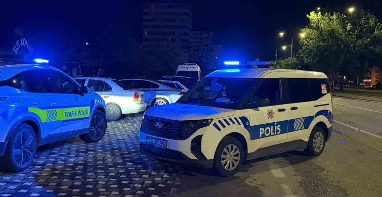 Kayseri'de Alkollü Sürücü ve Yolcudan Olaylı Anlar
