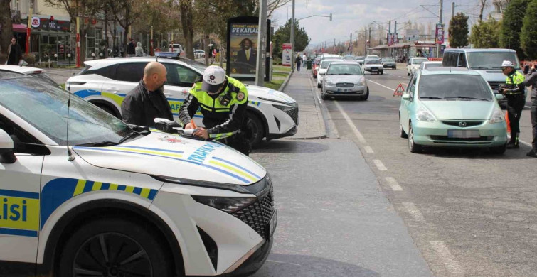 Kayseri'de APP Plaka ve Multimedya Eğitimi