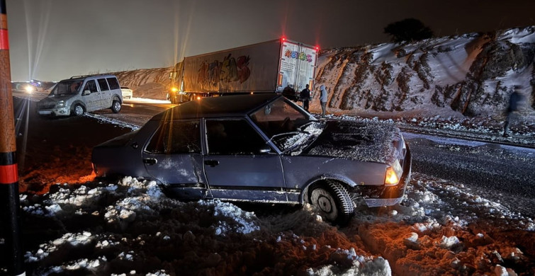Kayseri'de Buzlanma Kazalara Yol Açtı