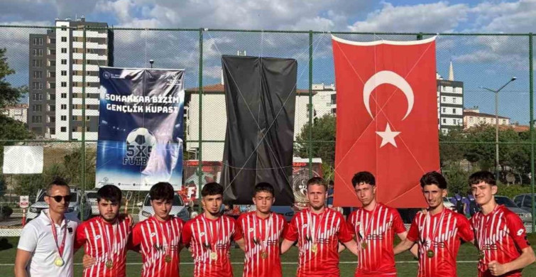 Kayseri'de düzenlenen turnuvada Sivas'ın başarı hikayesi