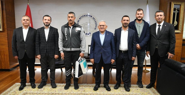 Kayseri'de Güvenlik Görevlisi Tramvayı Kaza Anından Kurtardı