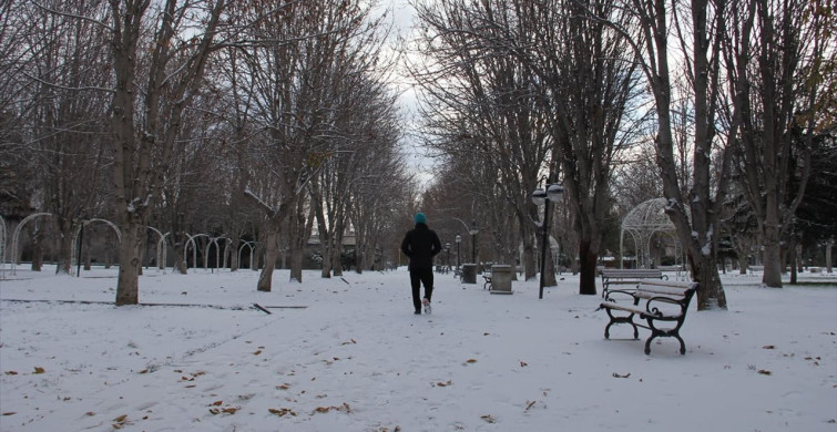 Kayseri'de Kar Yağışı Hayatı Olumsuz Etkiledi