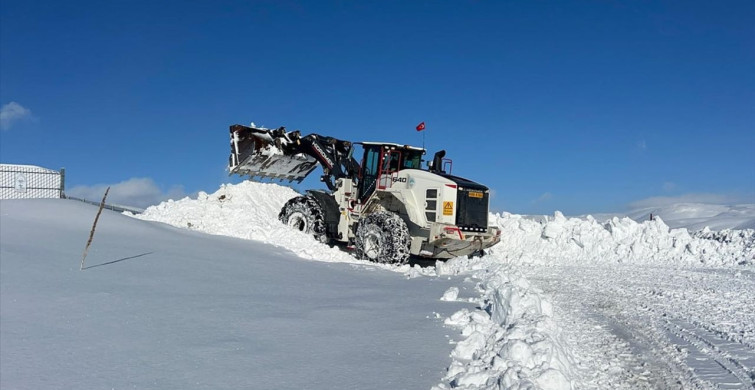 Kayseri'de Karla Mücadele Devam Ediyor