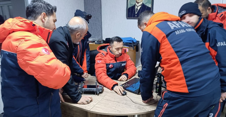 Kayseri'de Kayıp 16 Yaşındaki İlknur Çiçek İçin Arama Çalışmaları Başlatıldı