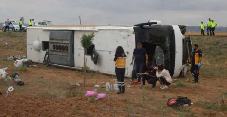 Kayseri'de korkunç kaza! Yolcu otobüsü şarampole devrildi: 2 ölü 30'dan fazla yaralı var!