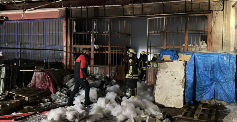 Kayseri'de Mobilya Atölyesinde Yangın Çıktı
