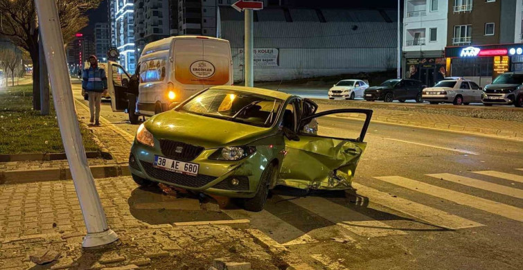 Kayseri'de Trafik Kazası: 1 Yaralı