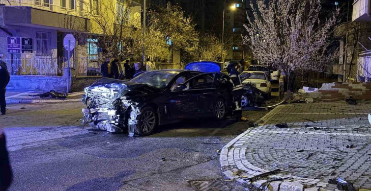 Kayseri'de Trafik Kazası: 1’i Ağır 5 Yaralı