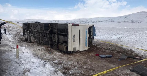 Kayseri'de Tur Otobüsü Devrildi! 43 Yaralı