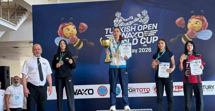 Kayserili Sporcular Kickboks Dünya Kupası’nda 11 Madalya Kazandı