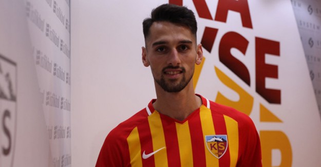 Kayserispor, Alpay Çelebi'yi Transfer Etti