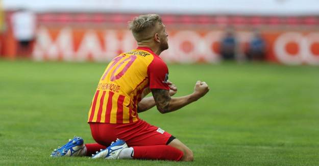 Kayserispor'da Henrique Hakem Hatalaıyla İlgili Sitem Etti!