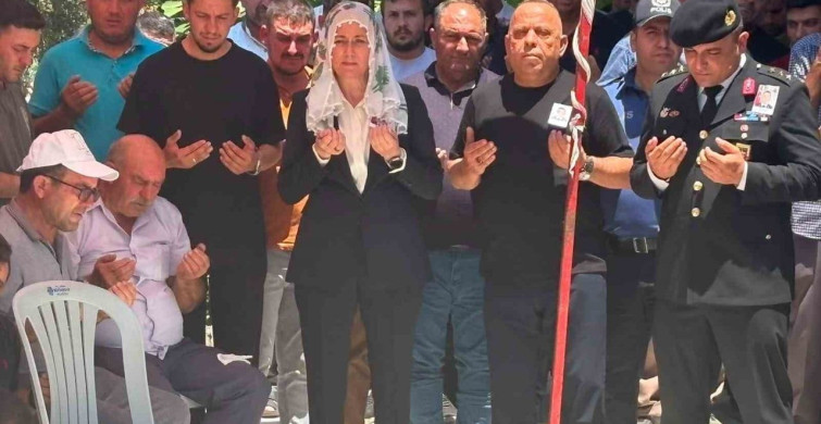 Kazada hayatını kaybeden uzman çavuş Yalçın Çolak, al bayraklı tabutla son yolculuğuna uğurlandı