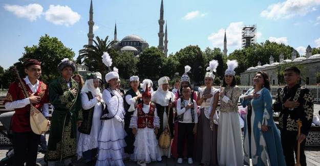 Kazak Dombıra Sanatçılarından Uluslararası Dombıra Festivali İçin Klip