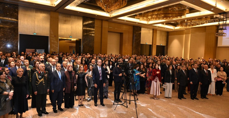 Kazakistan Cumhuriyet Günü Bakü'de Kutlandı