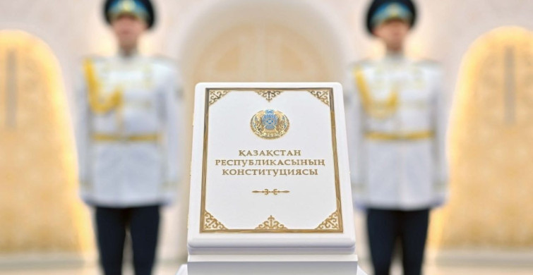 Kazakistan'da yeni anayasa yürürlüğe girdi