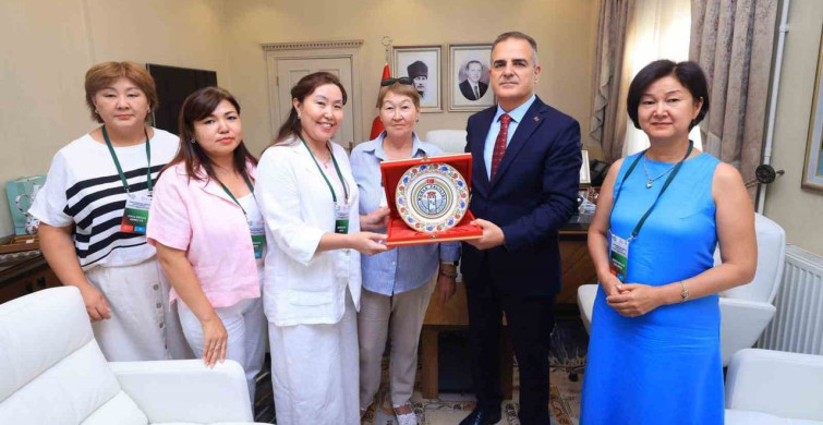 Kazakistanlı eğitimcilerden Muğla Valisi Akbıyık’a ziyaret