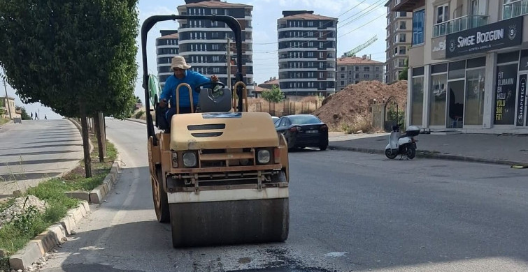 Kazalara neden olan çukur, Adıyaman'da belediye ekiplerince kapatıldı