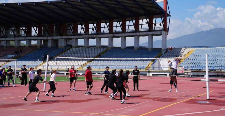 KBÜ Spor Oyunları'nda 800 Öğrenci Heyecan Dolu Müsabakalara İmza Attı
