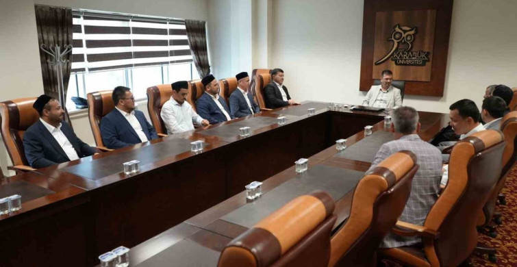 KBÜ’de Türkiye-Özbekistan din eğitimi buluşması