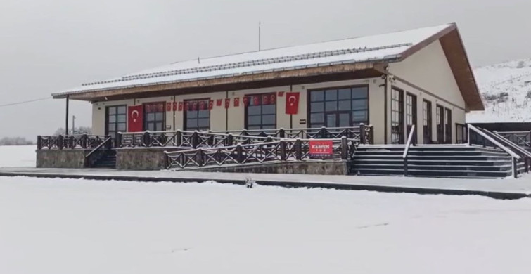 Keltepe Kayak Merkezi Nisan'da Karla Yeniden Kaplandı