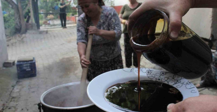 Kemaliye'de doğal dut pekmezi üretimi başladı