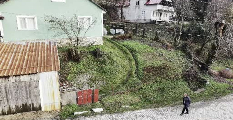 Kemençe Ustası İbrahim Güngen'in El İşçiliği ile Ürettiği Geleneksel Enstrümanlar