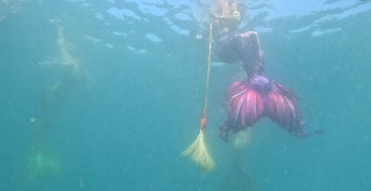 Kemer'de Deniz Kızlarıyla Denizde Temizlik Etkinliği
