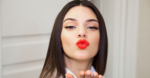 Kendall Jenner Makyajsız Haliyle Yakalandı!